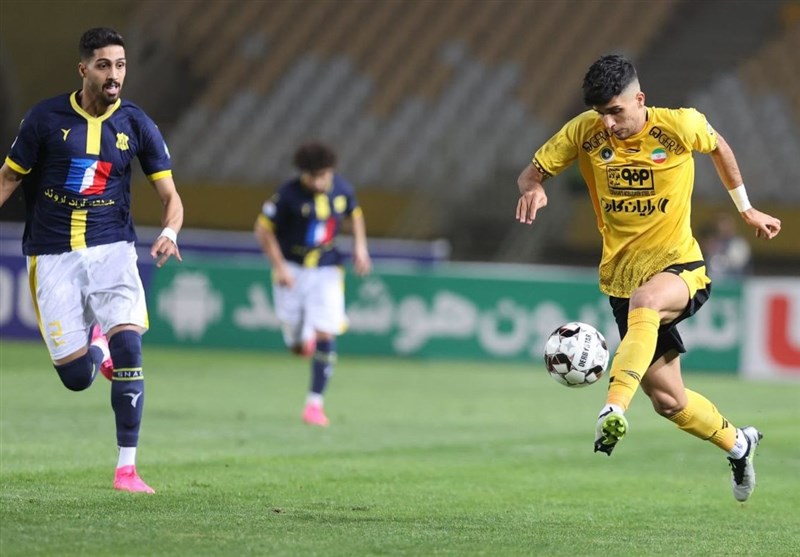 هافبک سپاهان: بازیکن خوششانسی هستم که با مورایس کار میکنم