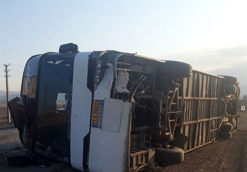 واژگونی اتوبوس اسکانیا در جورقان همدان ۱۰ مصدوم به جا گذاشت