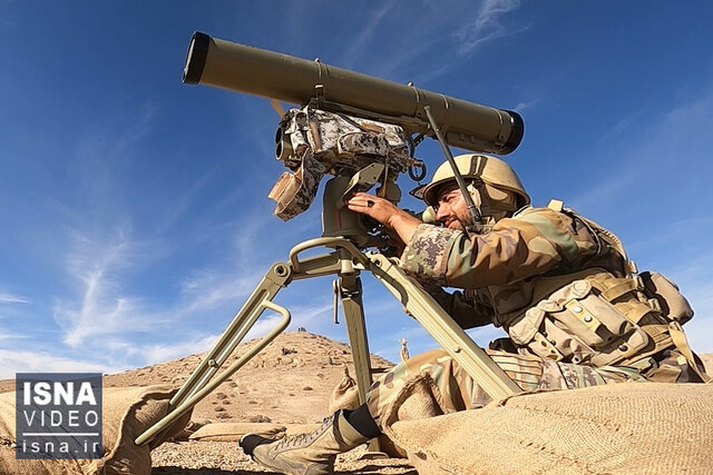 ویدیو/ آتش سنگین توپخانه ارتش و شلیک موشکهای شفق و دهلاویه