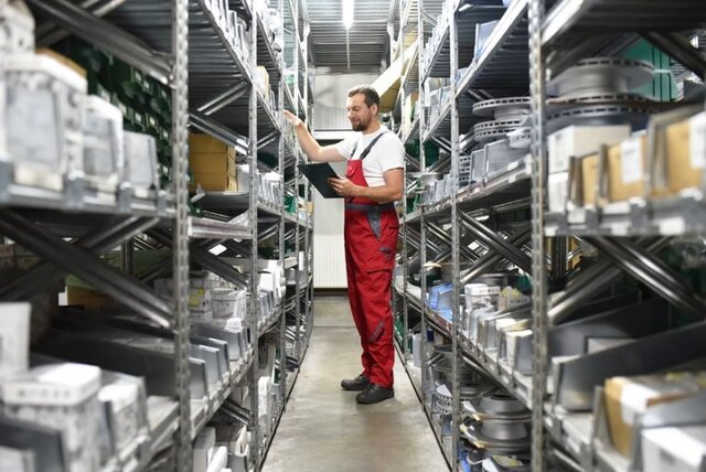 چالشهای واردات خودروهای دست دوم/ ۸۰ درصد قطعات یدکی وارداتی است