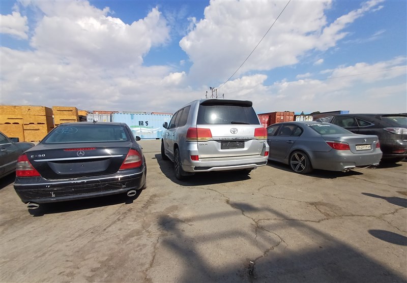 چرا تعیین تکلیف خودروهای رسوبی تا امسال به تعویق افتاد