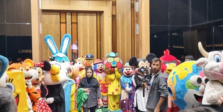 کاروان عروسکها و قطار شادی در محلات اصفهان