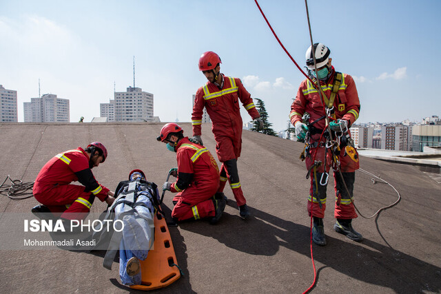 آتشنشانی و پرتوکاری اشعه جزء مشاغل سخت و زیانآور محسوب میشود