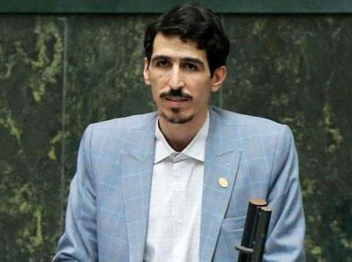 آقای رئیسی! یک ماه پیش به وزیر نفت نامه نوشتید دو مدیر کنار بروند اما وزیر استعفا داد و خانهنشین شد