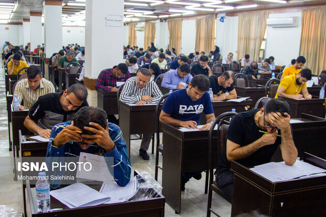 ابراز نگرانی نسبت به آمار شرکتکنندگان در آزمونهای استخدامی