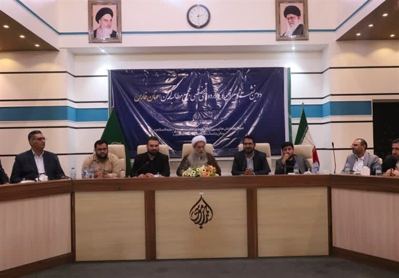 ادبیات مطالبهگری از نگاه امام جمعه شیراز/ تا وقتی نیاز نشده برخورد تند نداشته باشیم