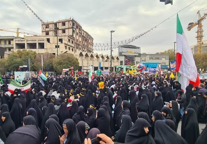 اعلام انزجار مشهدیها از آمریکا در روز ملی استکبارستیزی/ خط و نشان مردم برای اسرائیل + تصاویر