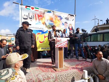 امریکا بیش از ۲۰۰ تحریم را علیه کشورهای دنیا اعمال کرده است/اسرائیل مهمترین ضربه اقتصادی جهان اسلام است