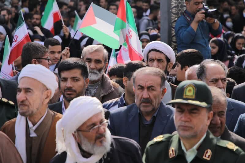 امریکا بیش از ۲۰۰ تحریم را علیه کشورهای دنیا اعمال کرده است/اسرائیل مهمترین ضربه اقتصادی جهان اسلام است