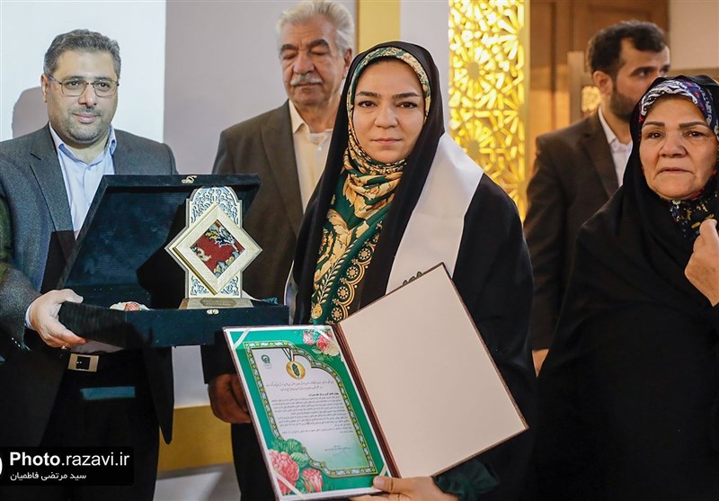 اهدای مدال طلای جهانی طلایهدار رشته تیراندازی به موزه آستان قدس رضوی+ تصاویر