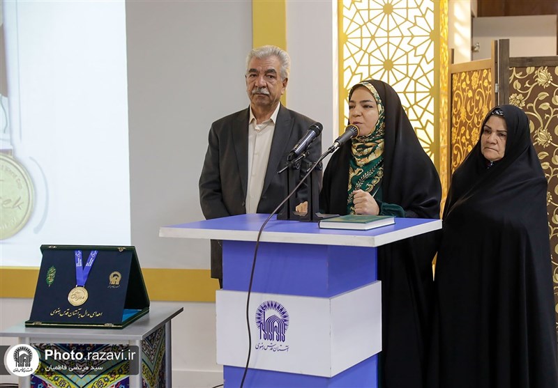 اهدای مدال طلای جهانی طلایهدار رشته تیراندازی به موزه آستان قدس رضوی+ تصاویر