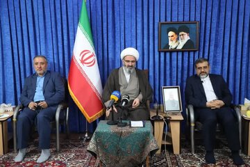 اگر میخواهیم مغلوب سایر فرهنگها نشویم باید پایههای فرهنگی خود را مستحکم کنیم/ «کتاب» یکی از مولفههای ایجاد استحکام فرهنگی است