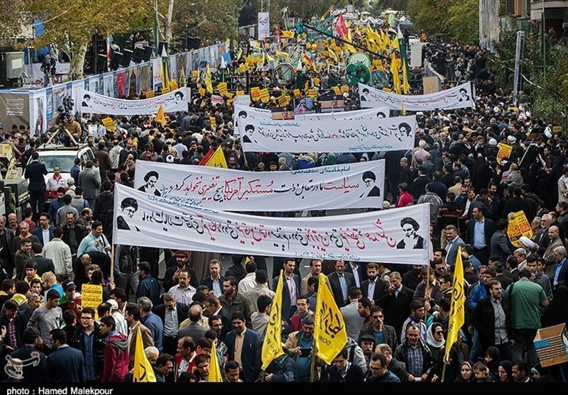 برنامههای ۱۳ آبان در اصفهان/ تجمع ۳۰ هزار نفری دانشآموزان در میدان نقشجهان