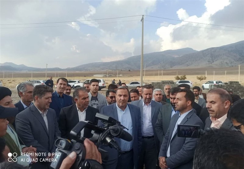 برگزاری یادواره شهدا فرهنگ شهادت را نهادینه میکند