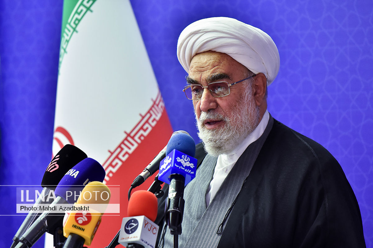 بزرگترین عامل سقوط رژیم پهلوی فساد سرتاپای آنها بود/ رضا شاه ۶ دانگ ۲۴۰۰ روستا را به محمدرضا شاه بخشیده بود