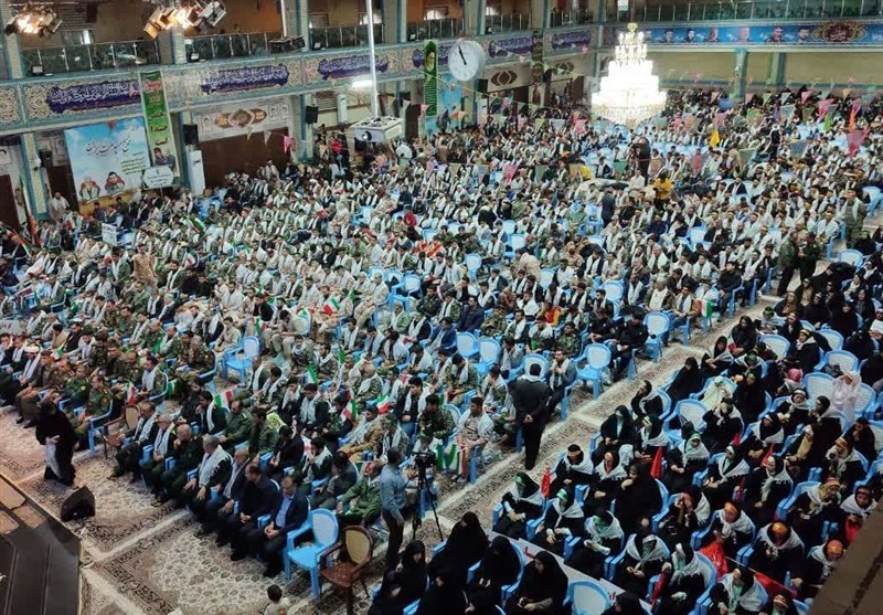 تجمع بزرگ اقتدار بسیجیان در ارومیه/ تجدید میثاق بسیجیان با شهدا