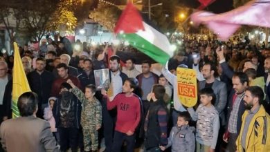 تجمع شبانه اراکیها در حمایت از مظلومین غزه/ انتقاد مردم از سکوت مجامع بینالمللی