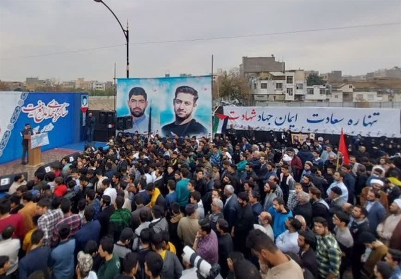 تجمع مردم مشهد همزمان با سالروز شهادت شهدای امنیت+عکس
