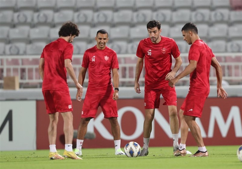 حواشی دیدار سپاهان – پرسپولیس| از حذف نام باهویی در لیست پرسپولیس تا تشویق گسترده نورافکن از سوی هواداران