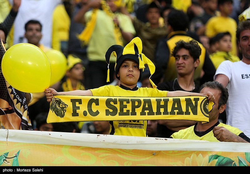حواشی نیمه اول دیدار سپاهان اصفهان و ملوان بندرانزلی