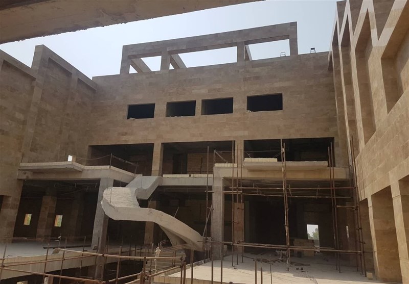 داستان عجیب و غریب کتابخانه مرکزی بندرعباس/ چرا این پروژه عظیم فرهنگی ۱۵ سال طول کشید؟ + تصاویر