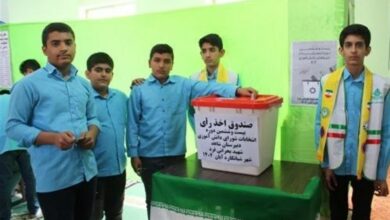 دانشآموزان بوشهری برای انتخاب ۱۳ هزار عضو شورای مدارس پای صندوق رأی رفتند
