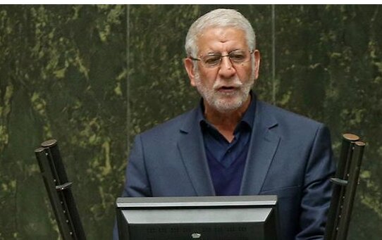 دهمرده: کلاسهای درس در مناطق محروم هنوز معلم ندارد