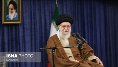 دیدار جمعی از دانشآموزان و دانشجویان با رهبر انقلاب