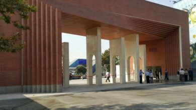 راهاندازی مرکز تحقیقات مجتمع پتروشیمی کارون توسط دانشگاه صنعتی شریف