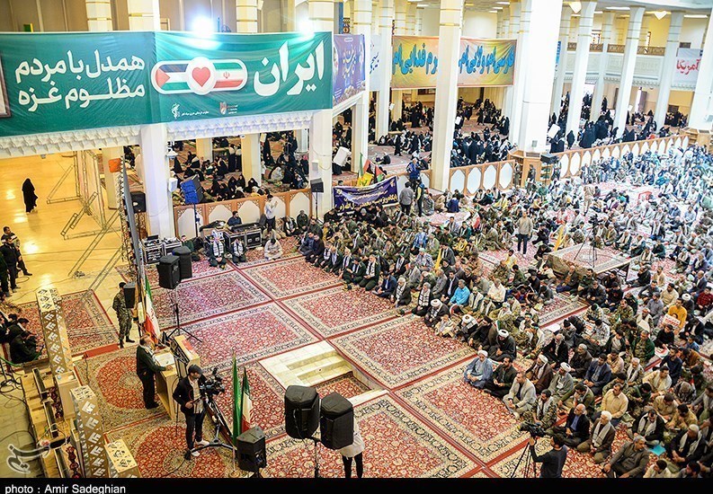 رزمایش اقتدار بسیجیان در حرم شاهچراغ (ع)/ سردار بوعلی: بسیج به ۴۲۰ روستای استان فارس آبرسانی کرد