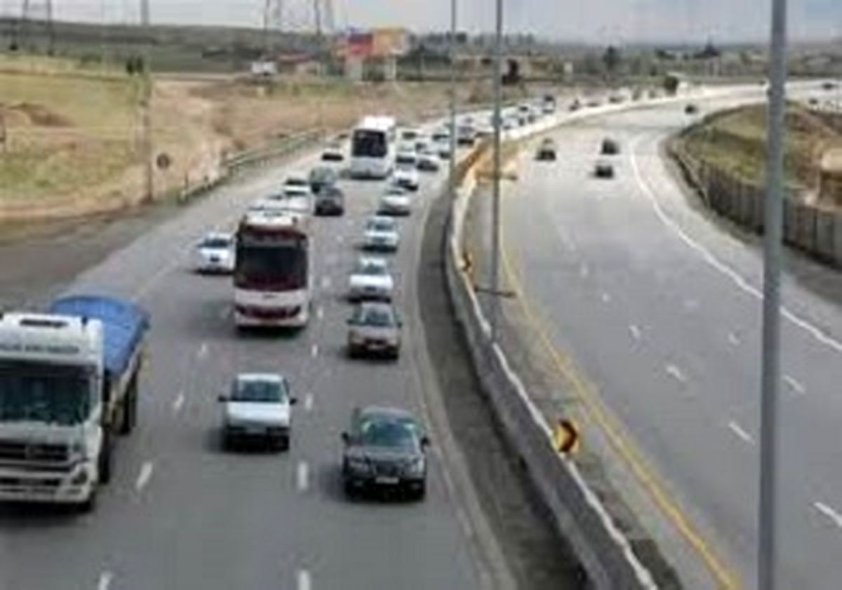 سالانه ۱۰۰ میلیارد تومان تجهیزات جادهای دزدیده میشود/ پیمانکاران مقصرند