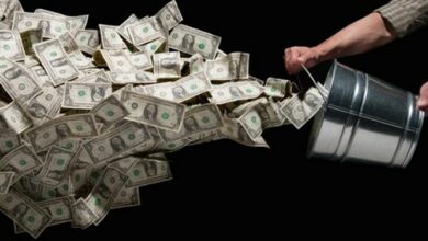 سرمایهگذاران دلار را کنار میگذارند