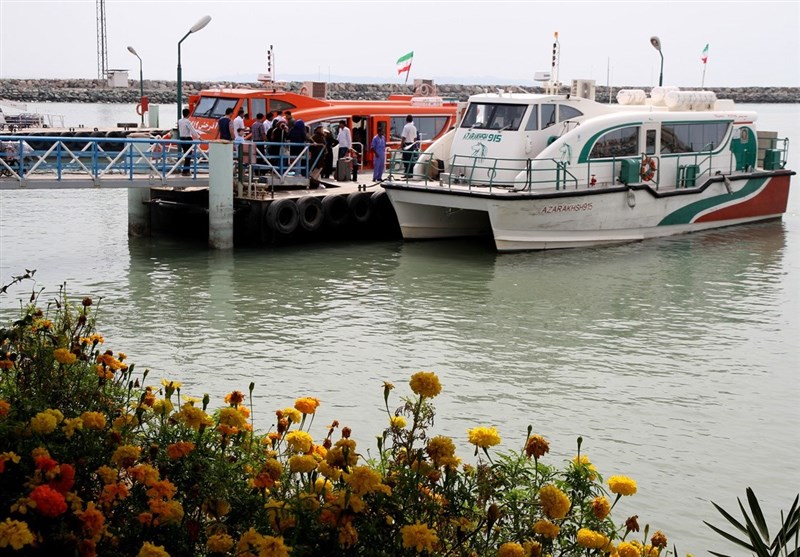 شرایط نامساعد جوی، بندر مسافری شهید ذاکری قشم را تعطیل کرد