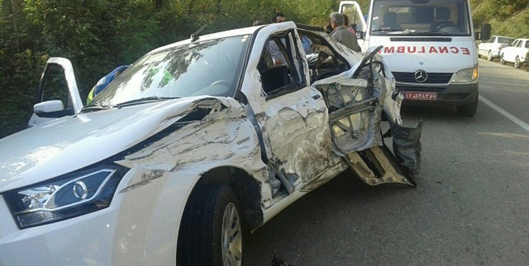 فارس من| انتقاد مردم از ناایمنی خودروهای تولیدداخل در تصادفات و بیکیفیتی بدنه