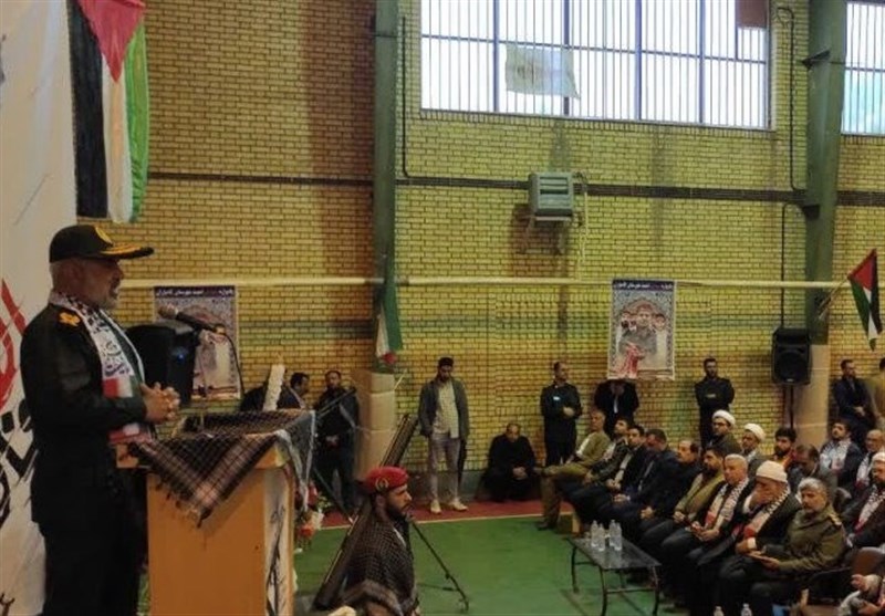 فرمانده سپاه کردستان: انقلاب اسلامی در حال فتح قلههای بزرگ است