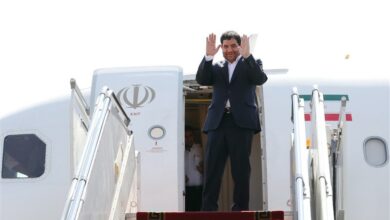 مخبر به چین میرود