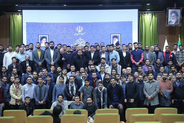 مخبر: رصد ظرفیتها، تشخیص مسائل و ارائه راهحلها به دولت توقع دولتمردان از دانشجویان است