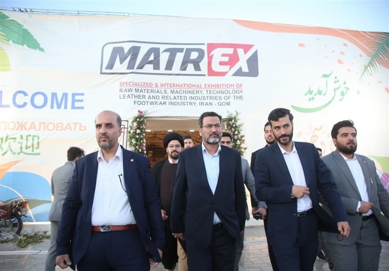 معاون وزیر صمت: ثبات قیمت مواد اولیه صنعت کفش را پیگیری میکنیم