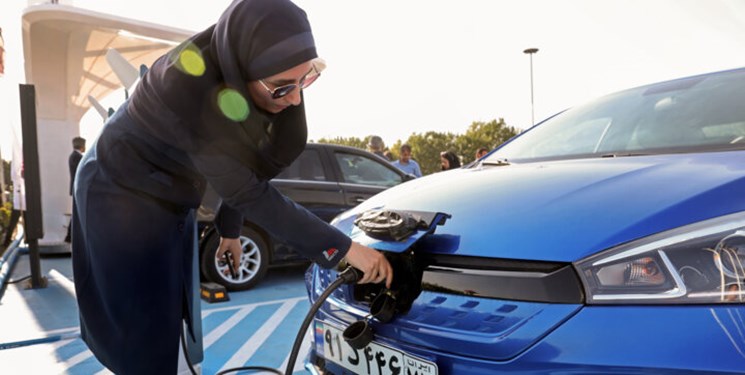 هدفگذاریِ تسریع در تولید خودرو برقی با توجه به حجم گسترده مصرف بنزین