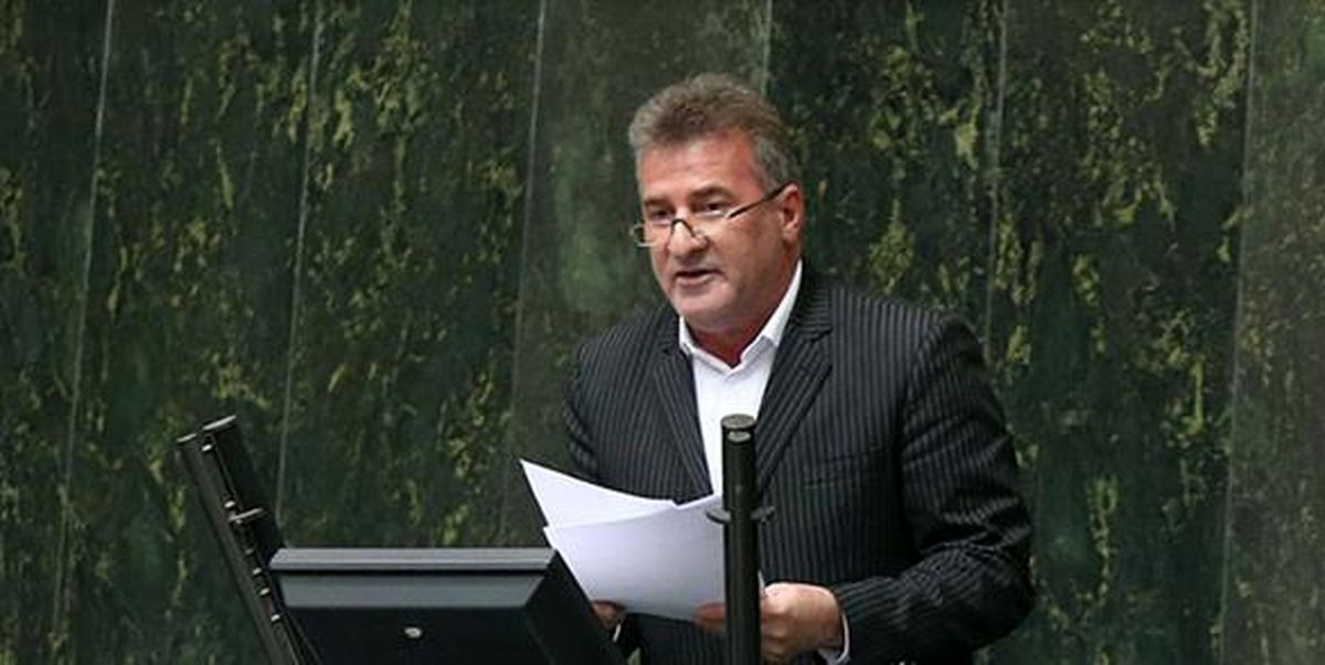 وزیر آموزش و پرورش در مورد آخرین وضعیت کمبود معلم در کمیسیون یا در صحن علنی توضیح میدهد/ مربیان پیشدبستانی ۳ ماه است نمیدانند پیمانکارشان کیست