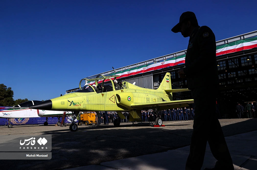 وزیر دفاع: هواپیمای آموزشی یاسین امروز برای اولینبار پرواز میکند