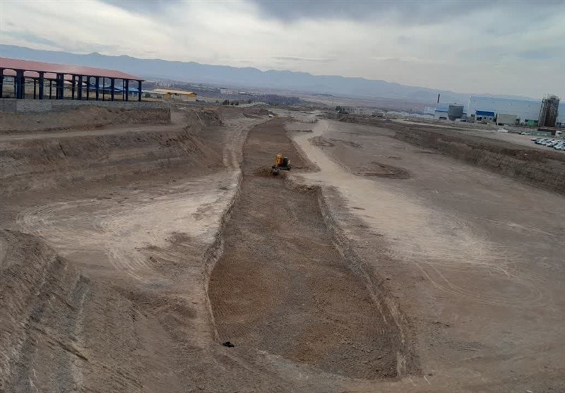 وعده اتصال شهرک صنعتی اشراق زنجان به راهآهن سراسری ۲۰ ساله شد+فیلم