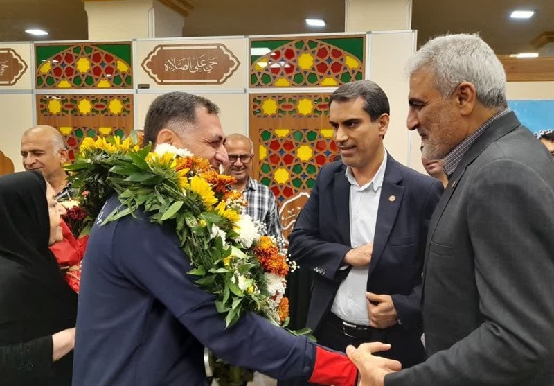 پرداخت حقوق ماهانه به قهرمانان ملیپوش بوشهری + تصویر