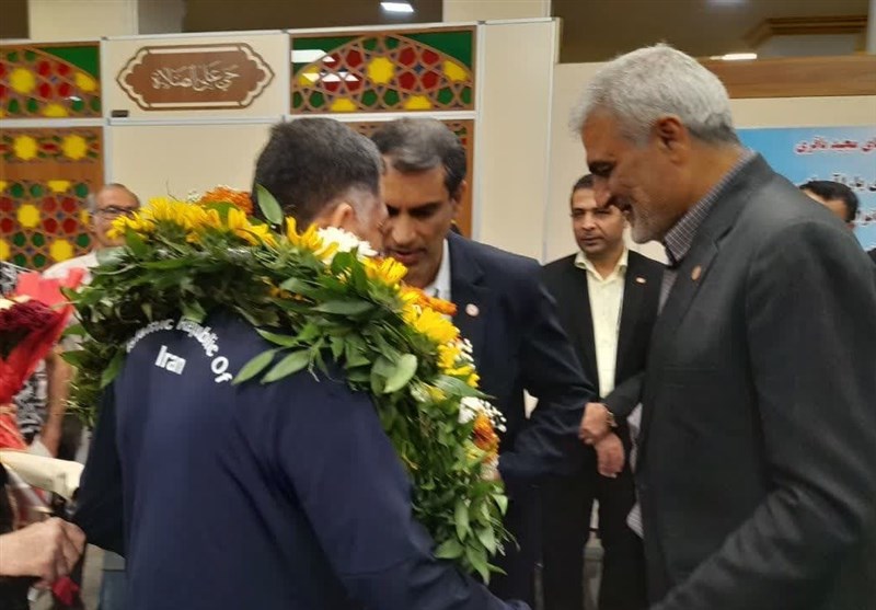 پرداخت حقوق ماهانه به قهرمانان ملیپوش بوشهری + تصویر