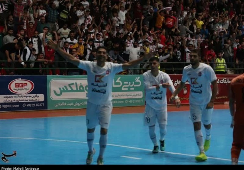 پیروزی قاطع گیتی در حساسترین دیدار فصل/ صدرنشینی شاگردان کشاورز در پایان نیم فصل نخست + تصویر