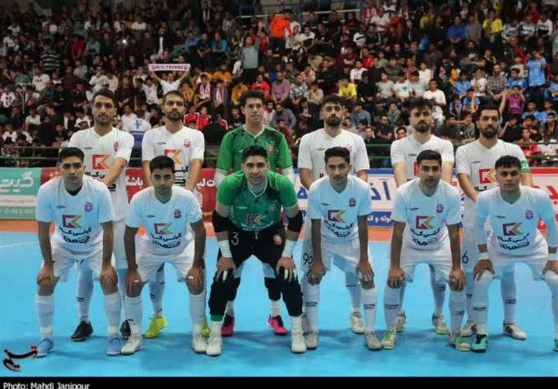 پیروزی قاطع گیتی در حساسترین دیدار فصل/ صدرنشینی شاگردان کشاورز در پایان نیم فصل نخست + تصویر