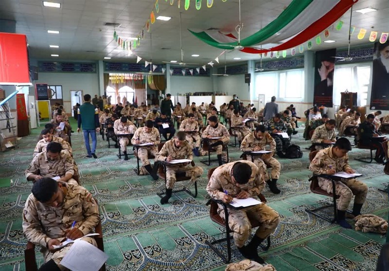 کارکنان وظیفه نیروهای مسلح استان قم در ۱۵ رشته مهارتی به رقابت پرداختند