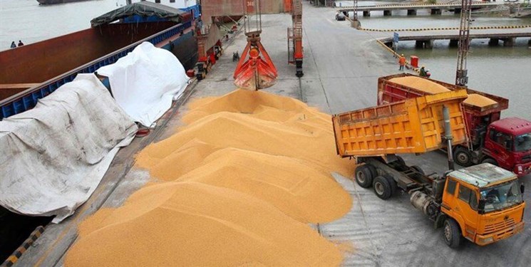 کاهش حقوق ورودی ماشینآلات و کالاهای اساسی در لایحه بودجه 1403