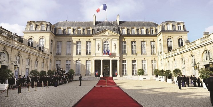 گزارشها از شکاف در کاخ الیزه بر سر نوار غزه