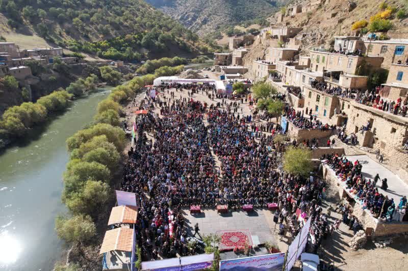 یاقوتهای سرخ در پیچوتاب دلهمرز